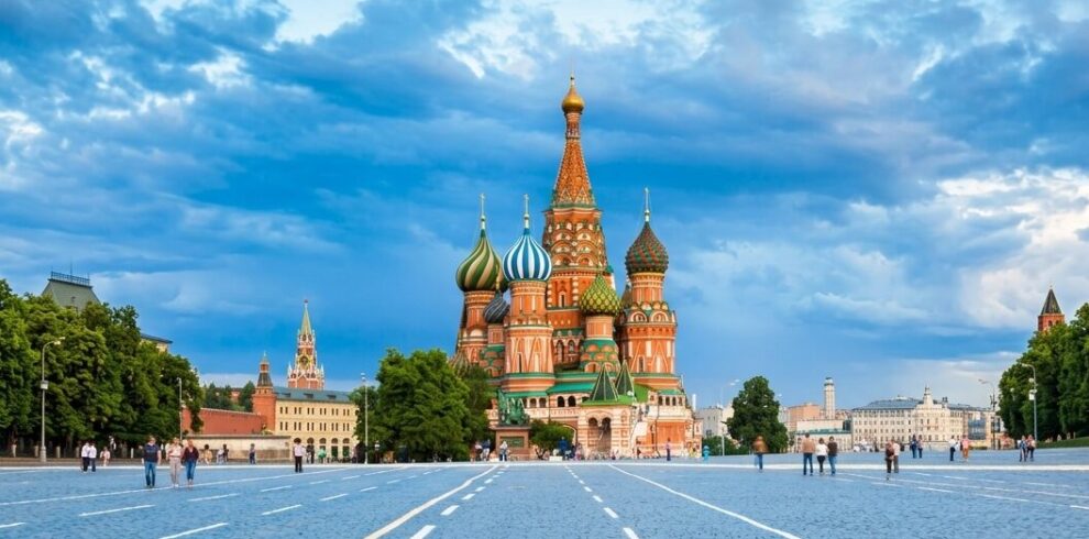 amous Saint Basil's Cathedral at Red Square Moscow Russia